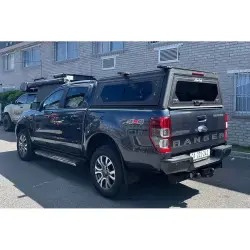 Hardtop Contour noir lisse avec fenêtre latérale pour Ford Ranger 2012-2022 double cabine Alu-Cab